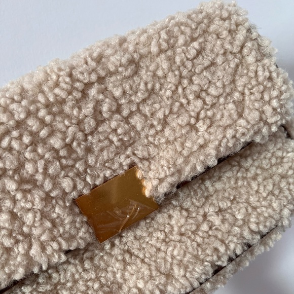 Zara Tan Shearling Shoulder Bag - Picture 2 of 6
